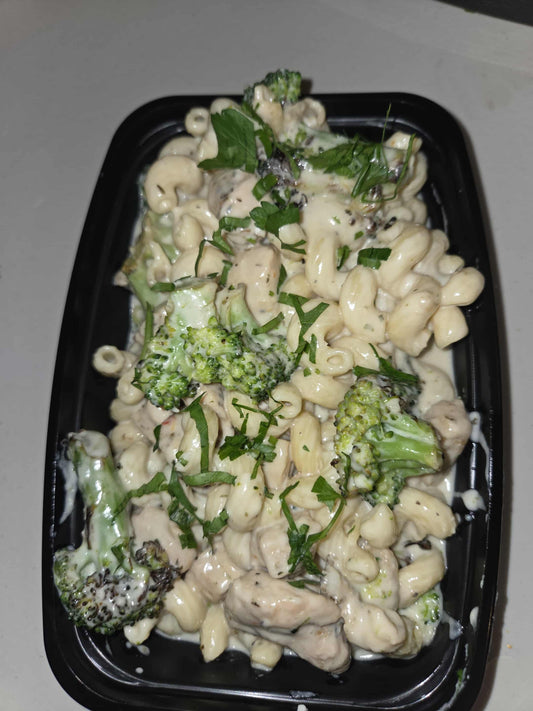 Chicken broccoli Alfredo